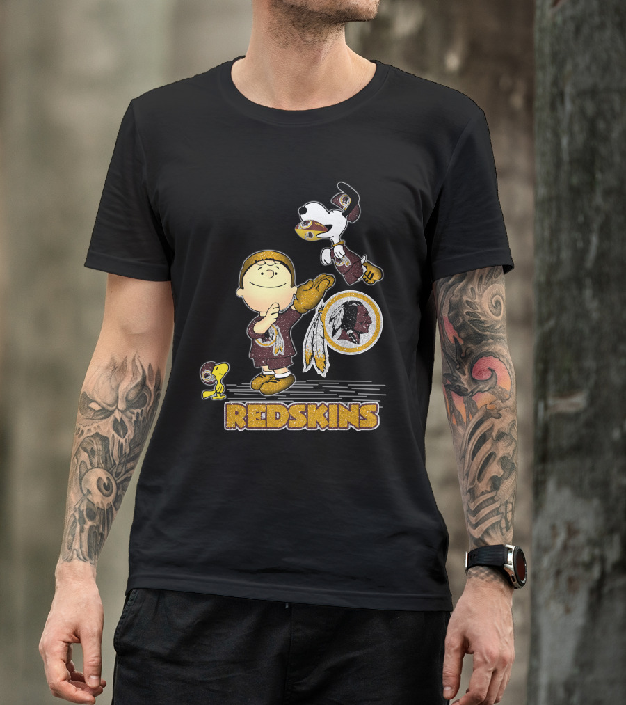 Snoopy Love Washington Redskins Peanuts Woodstock Charlie Brown T-Shirt