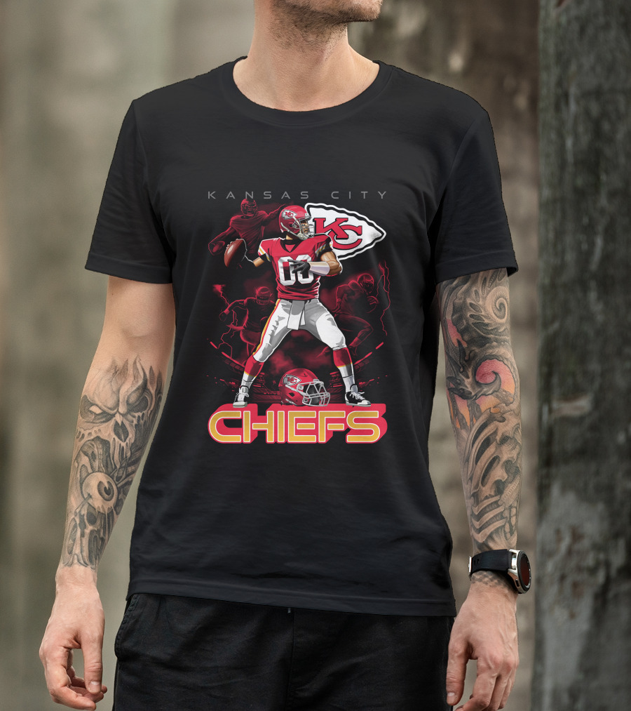 Kansas City Chiefs Football Player With Kc Helmet T-Shirt