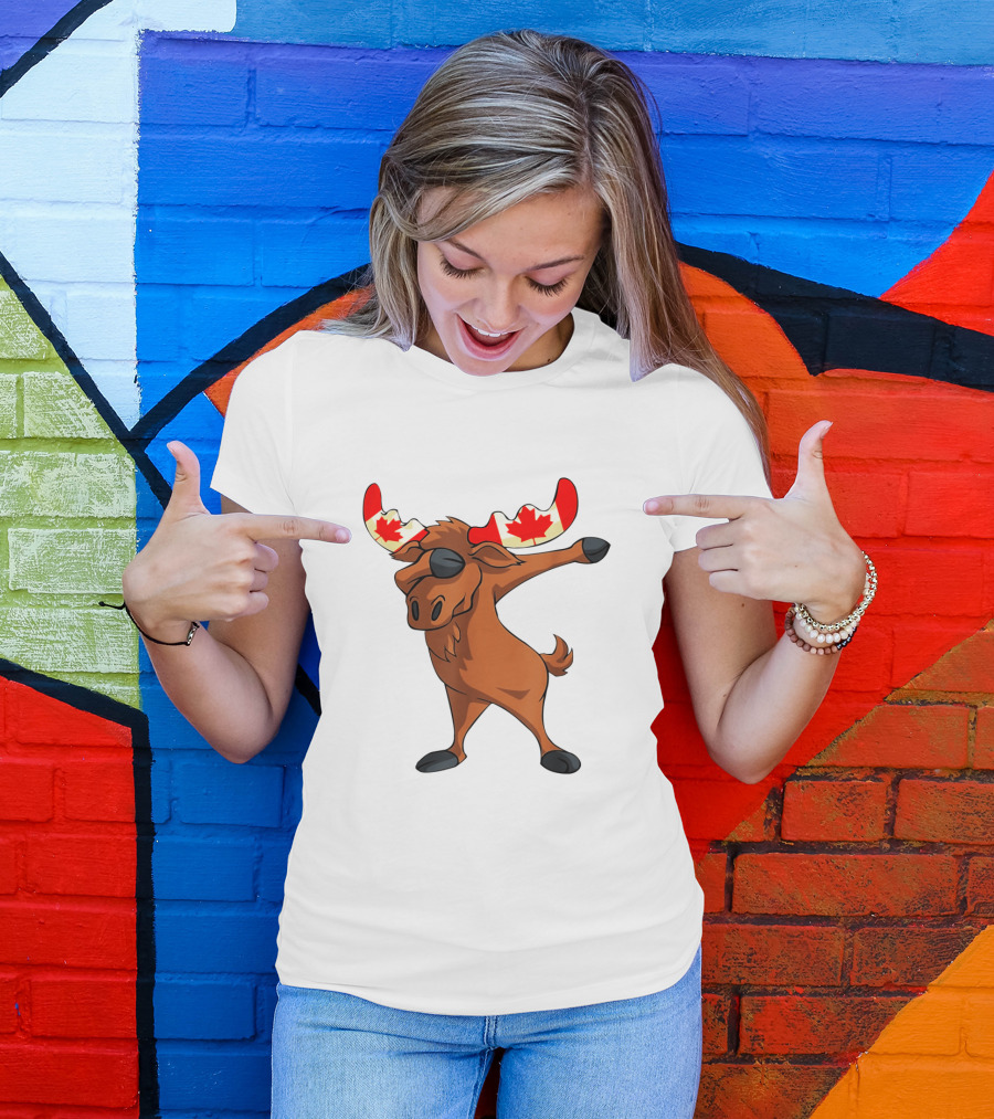 Canadian Moose With Maple Leaf Antlers Dabbing Pose Canada Day T-Shirt
