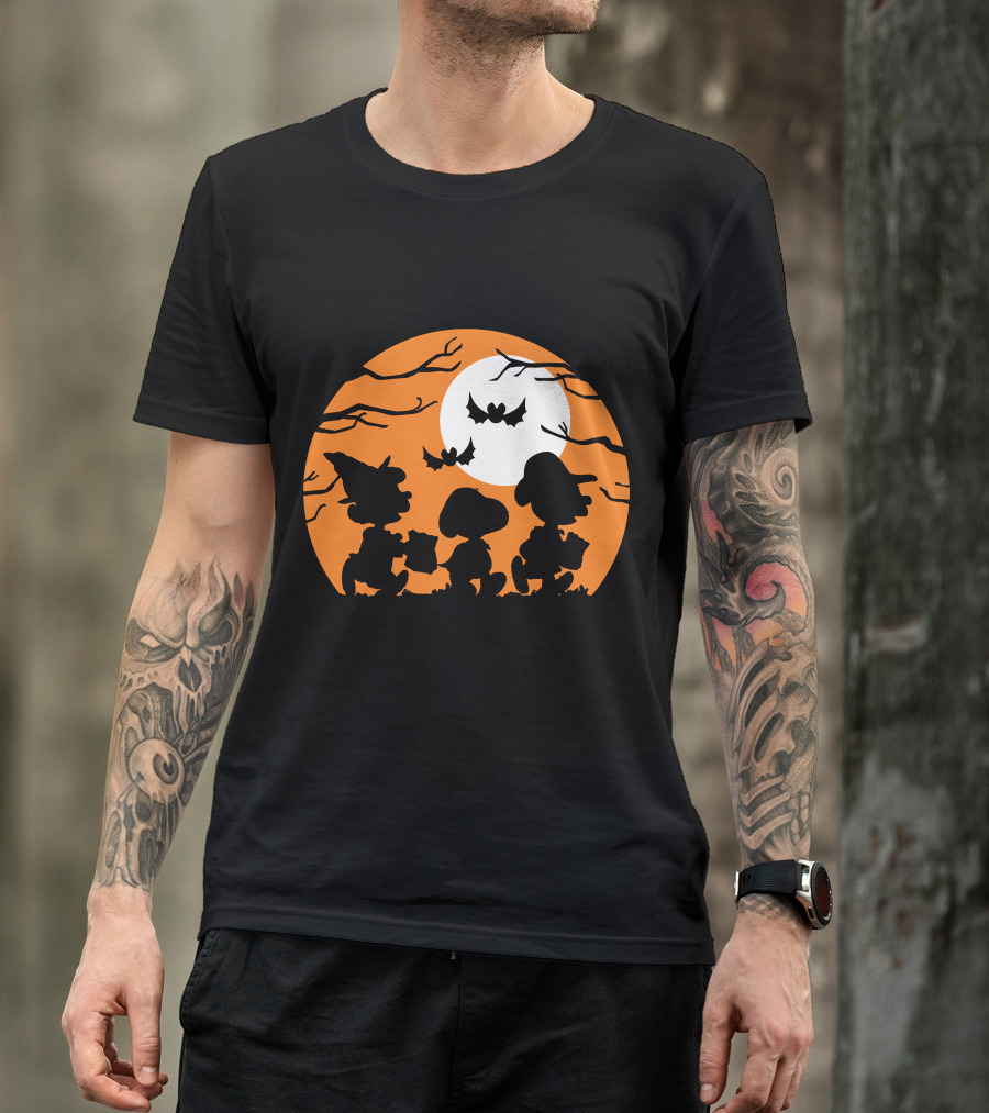 Peanuts Halloween Trick Or Treat Moonlit Bats T-Shirt