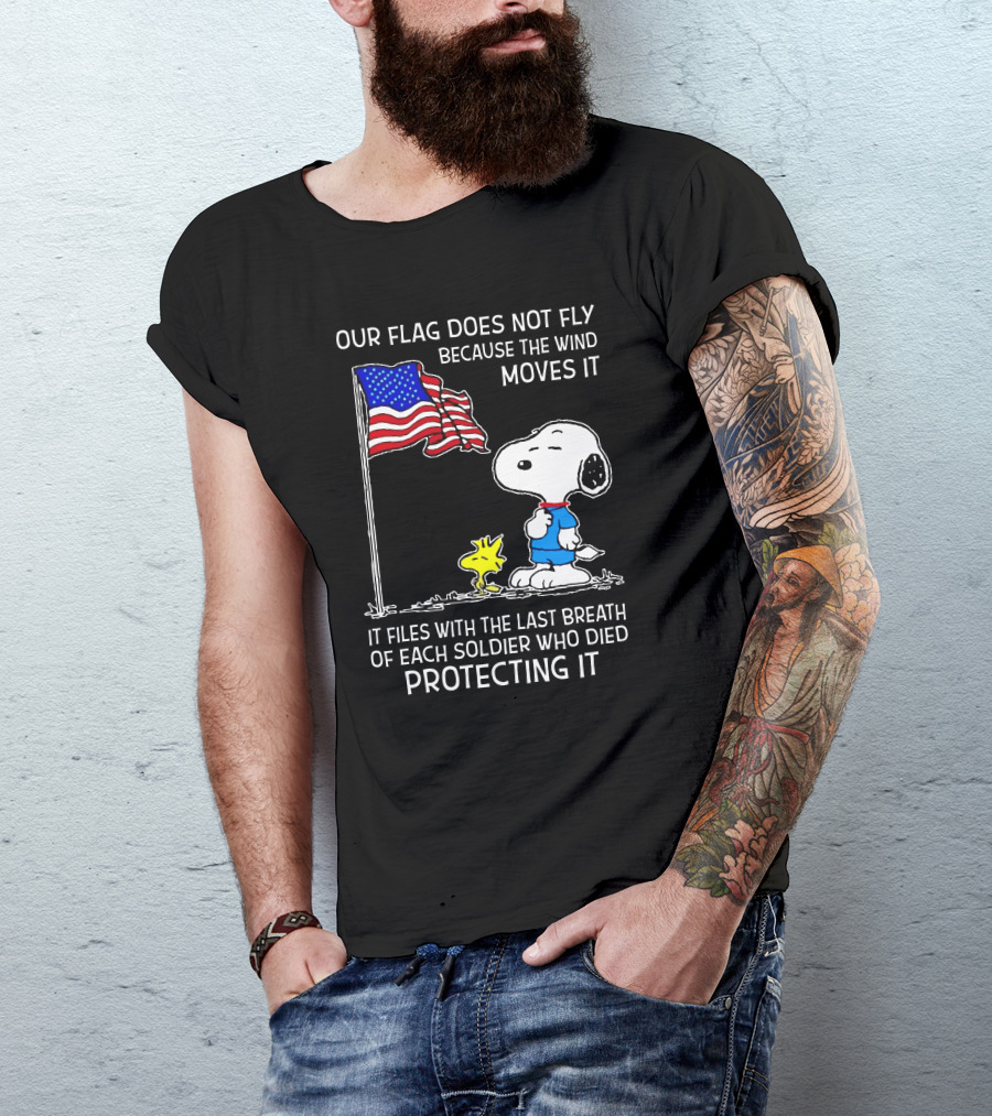Snoopy And Woodstock With American Flag Tribute To Soldiers T-Shirt