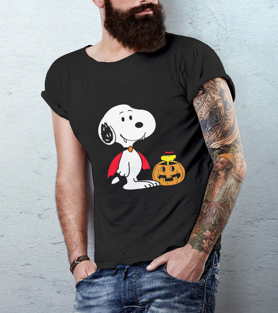 Snoopy Halloween Vampire With Woodstock In Pumpkin Hat T-Shirt