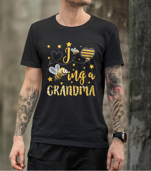 Grandma Bee And Sunflower Heart Delightful Sentiment T-Shirt