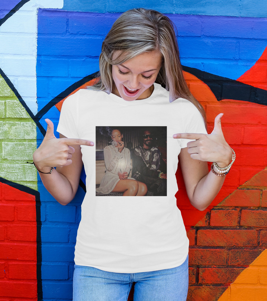 Rihanna Snoop Dogg Fenty Smoky Moment T-Shirt