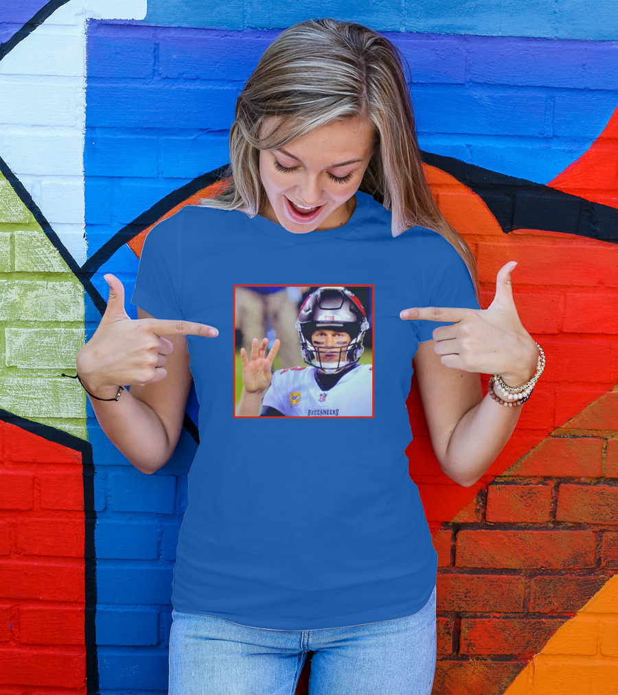 Tom Brady Blunder Tampa Bay Buccaneers Football Quarterback T-Shirt