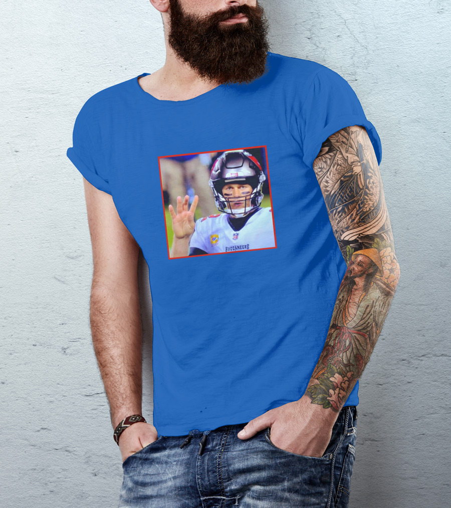 Tom Brady Blunder Tampa Bay Buccaneers Football Quarterback T-Shirt