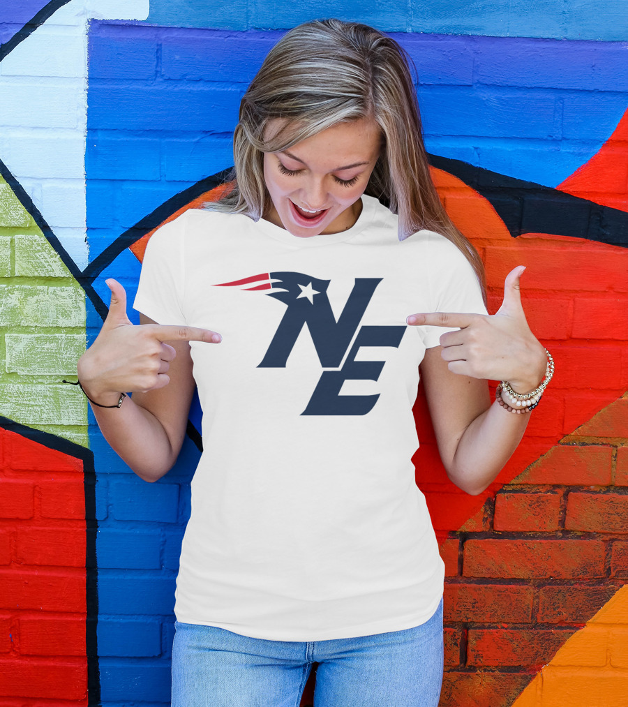 Kansas City Chiefs Logo If You Like Football Team NE Patriots T-Shirt