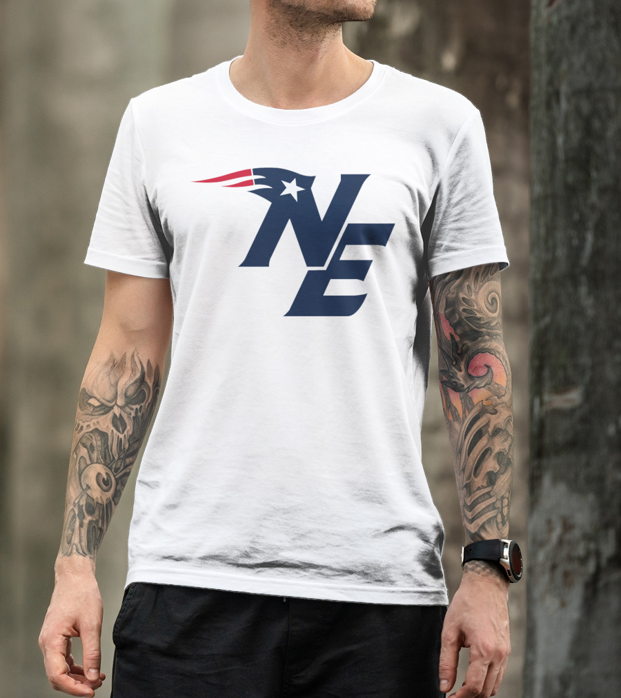 Kansas City Chiefs Logo If You Like Football Team NE Patriots T-Shirt