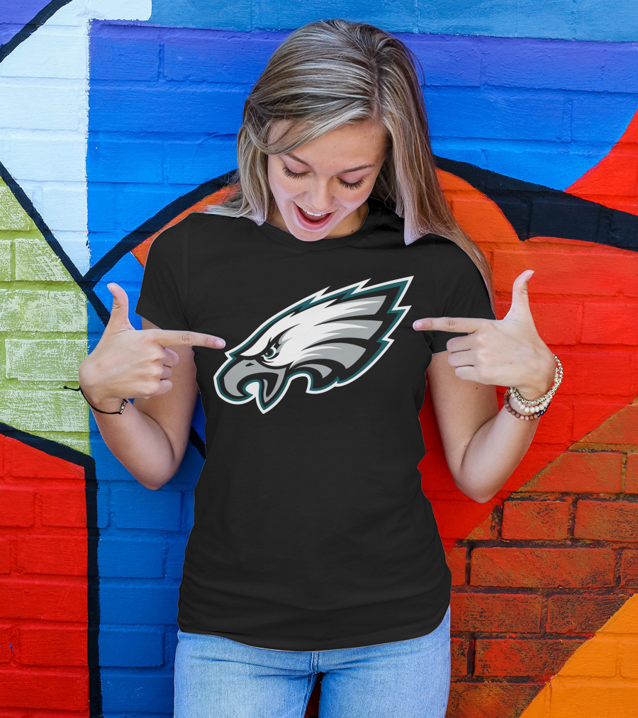 Philadelphia Eagles Football Team Fan Emblem T-Shirt