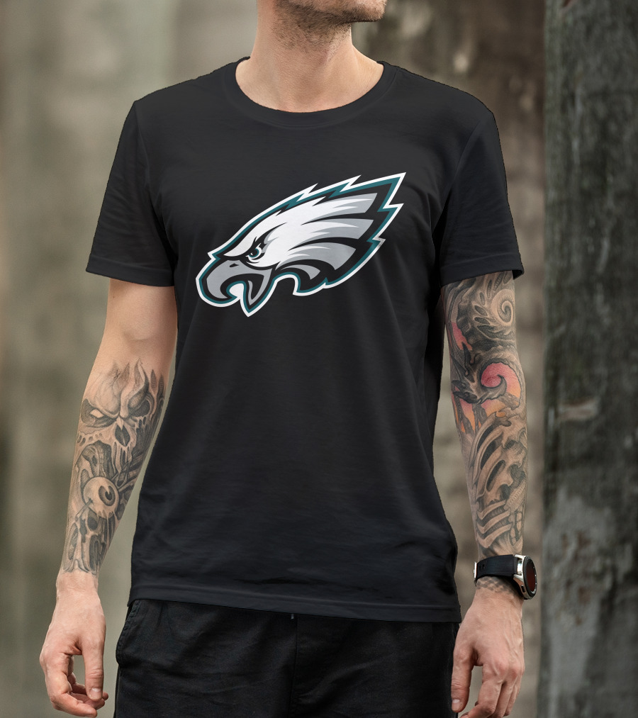Philadelphia Eagles Football Team Fan Emblem T-Shirt