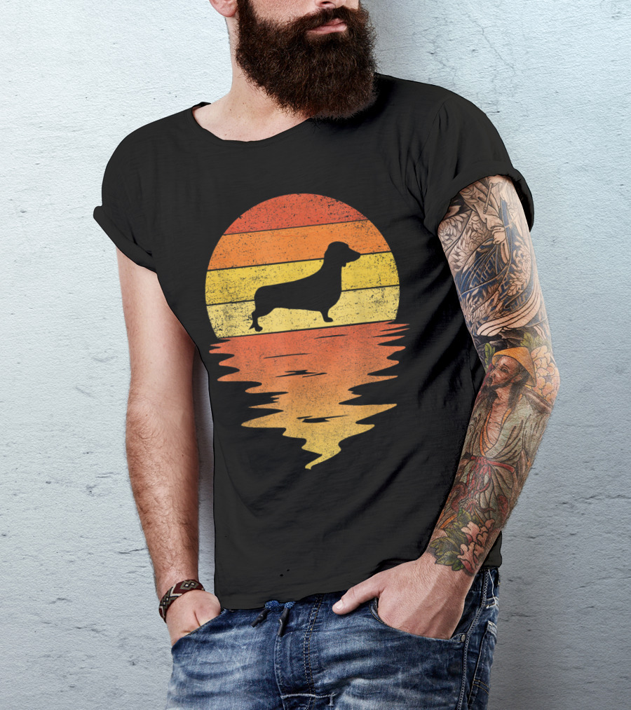 Dachshund Silhouette 70s Vintage Sunset T-Shirt