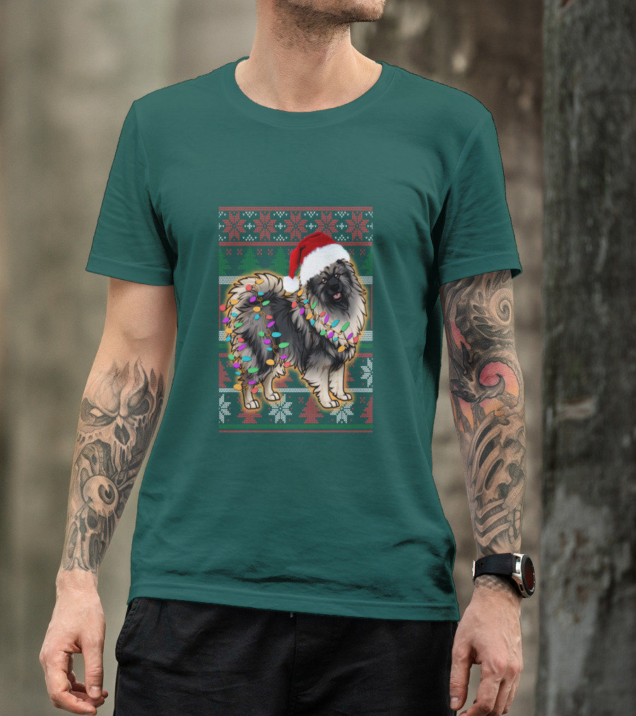 Keeshond Christmas Santa Hat And Lights Festive T-Shirt