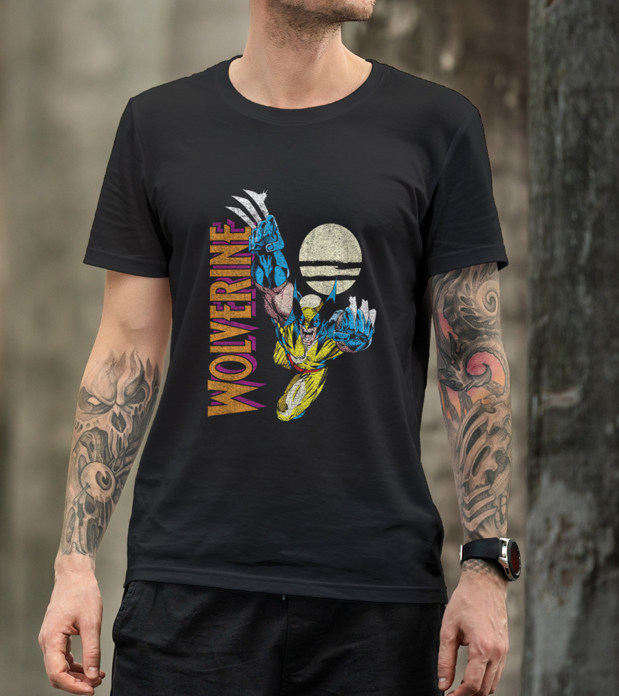 Wolverine Vintage Colorful Claws Action With Moon Marvel X Men Classic T-Shirt