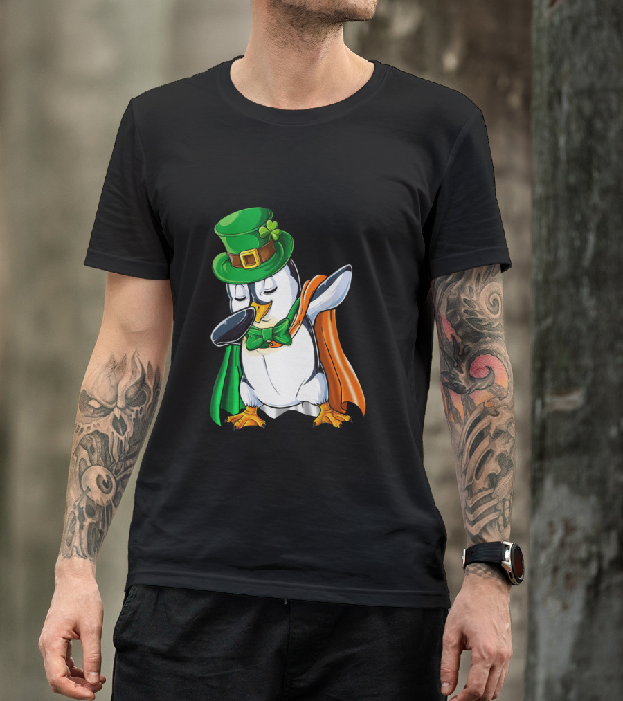 Penguin Dabbing Leprechaun Hat Irish Flag Cape T-Shirt