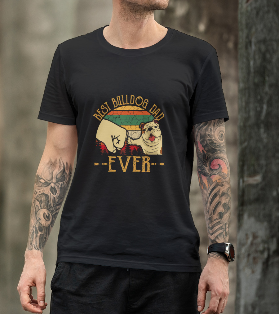 Best Bulldog Dad Ever Vintage Retro Fist Bump T-Shirt