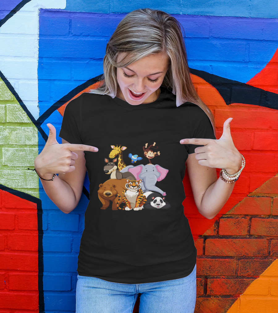 Zoo Animals Day World Wildlife Day Giraffe Elephant Tiger Panda Monkey Bear Kangaroo Bird T-Shirt