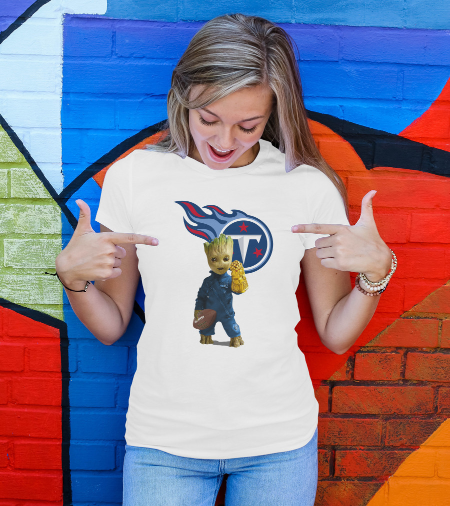 Groot Holding Football Tennessee Titans Logo Infinity Gauntlet T-Shirt