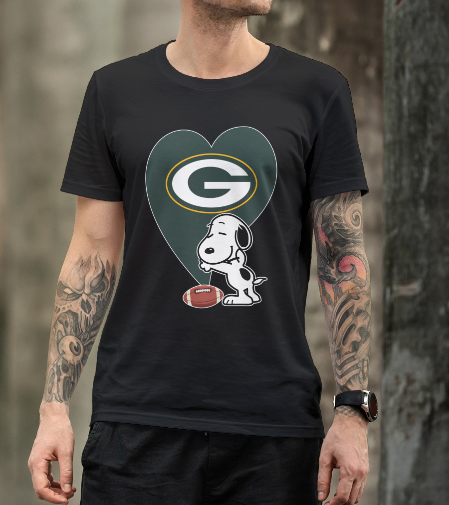 Green Bay Packers Snoopy Heart Football Hug T-Shirt
