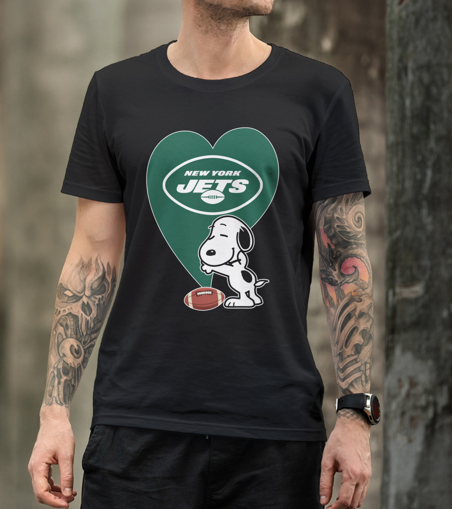 New York Jets Football Heart Snoopy Hug T-Shirt