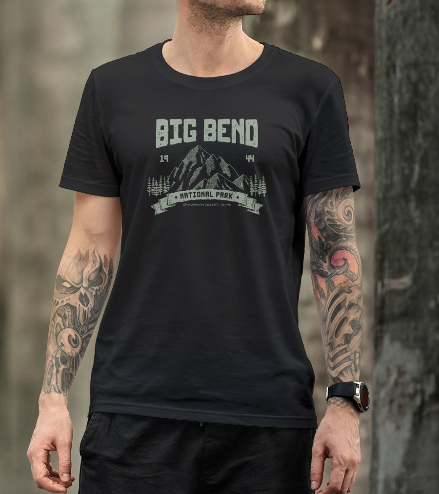 Big Bend National Park 1944 Chihuahuan Desert Texas Vintage Style Badge T-Shirt