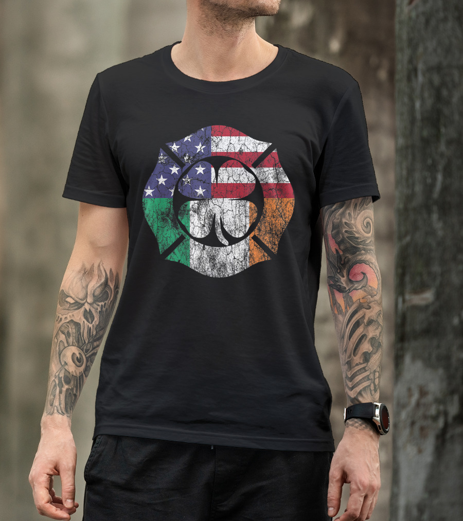 Firefighter Shamrock St Patricks Day Irish American Flag Emblem T-Shirt