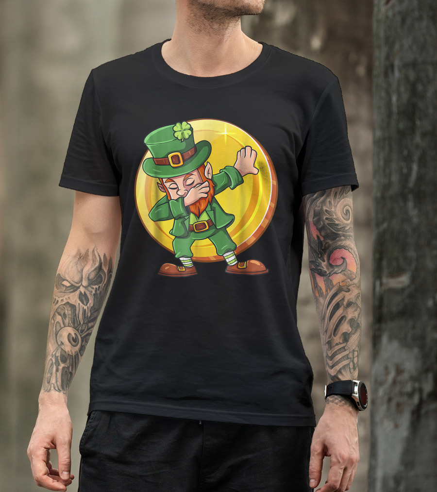 Dabbing Leprechaun With Large Gold Coin And Shamrock Hat T-Shirt