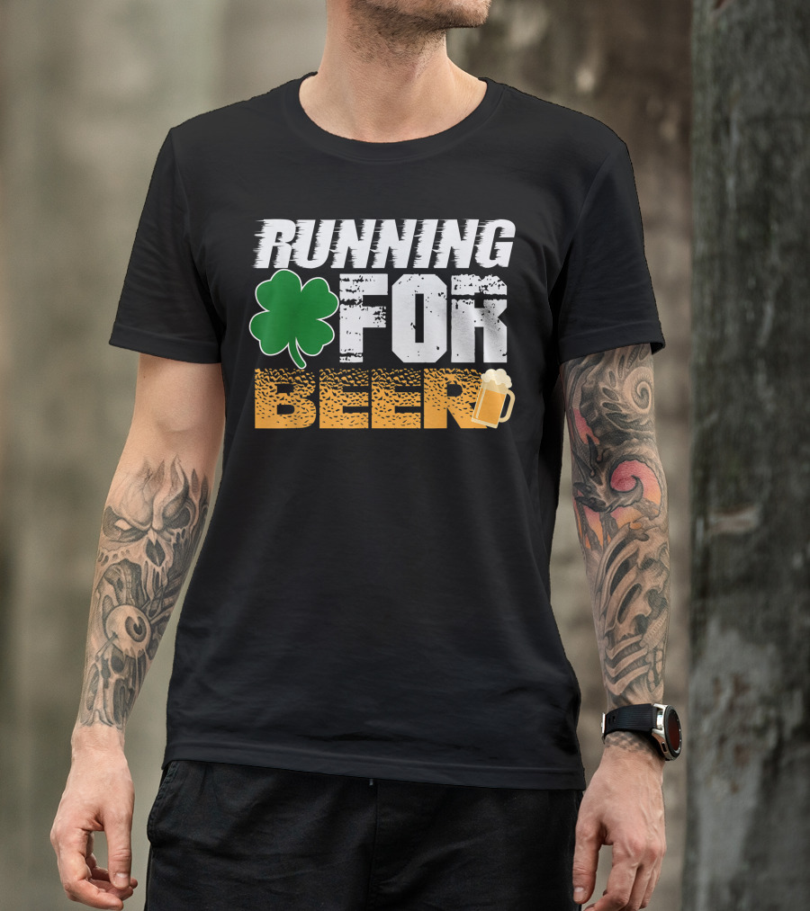 Running For Beer St. Patrick's Day Shamrock Beer Mug Irish T-Shirt