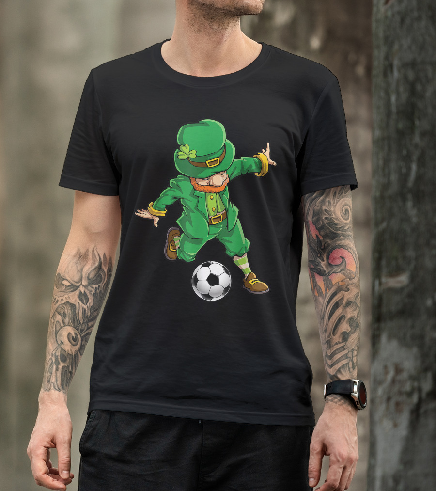 St Patricks Day Soccer Playing Leprechaun Boys Sports T-Shirt