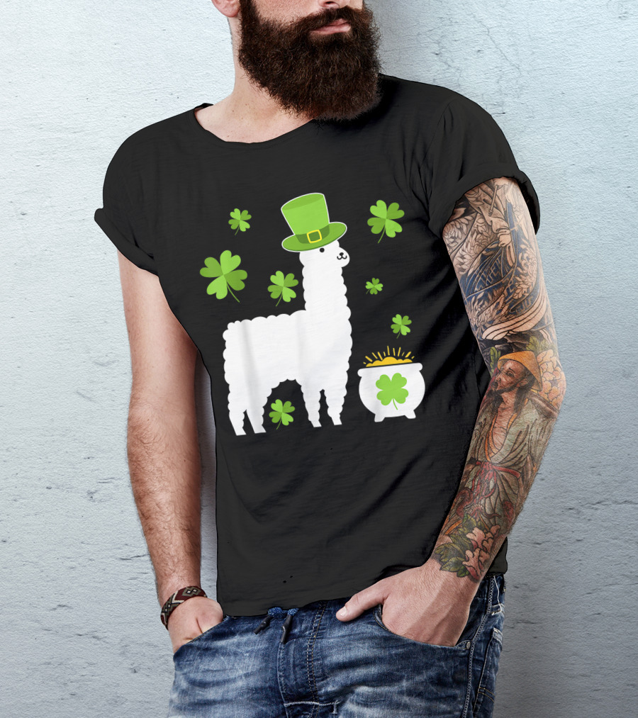 Llama Lovers Clovers Saint Patrick's Day Pot Of Gold And Shamrocks T-Shirt