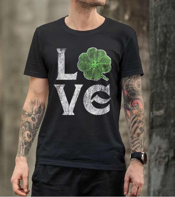 Love Ireland St. Patrick's Day Irish Green Clover Four-Leaf Luck T-Shirt