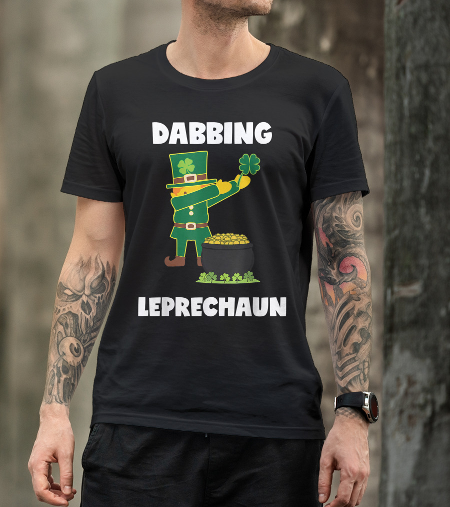 Dabbing Leprechaun With Pot Of Gold And Shamrocks T-Shirt
