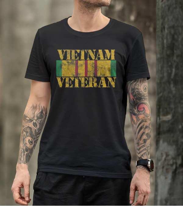 Vietnam Veteran Flag Service T-Shirt