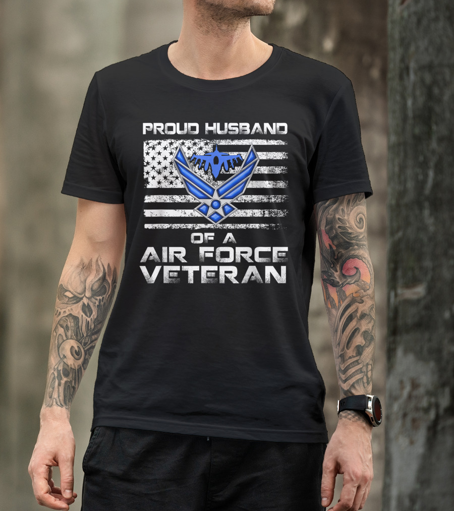 Proud Husband Of A US Air Force Veteran USAF Flag And Emblem T-Shirt