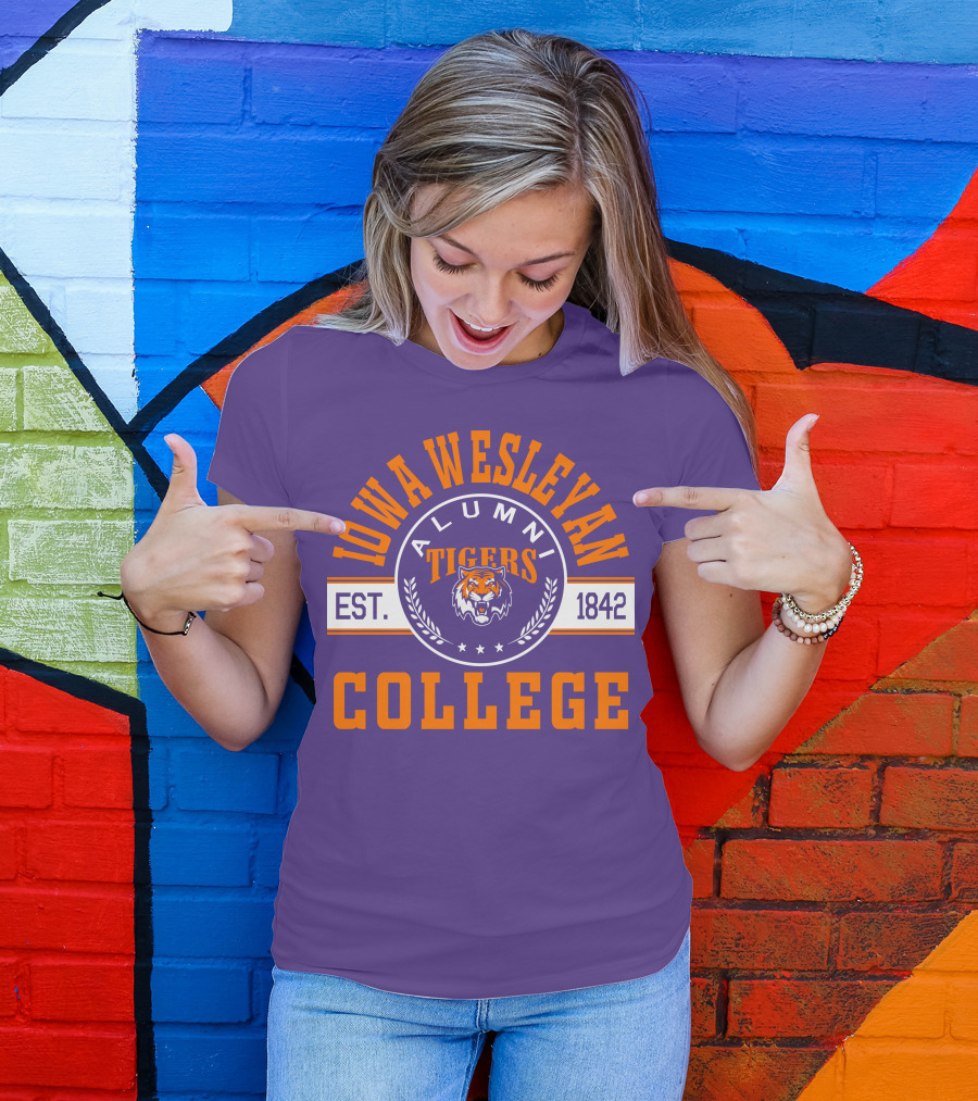Iowa Wesleyan College Alumni Tigers Est. 1842 T-Shirt