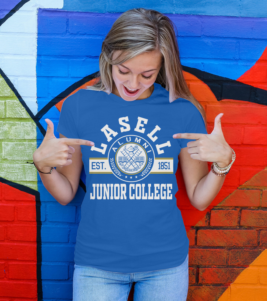 Lasell Junior College Alumni Est. 1851 Perissem Nece Fregerem T-Shirt