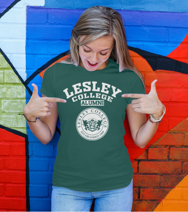 Lesley College Alumni Established 1909 T-Shirt