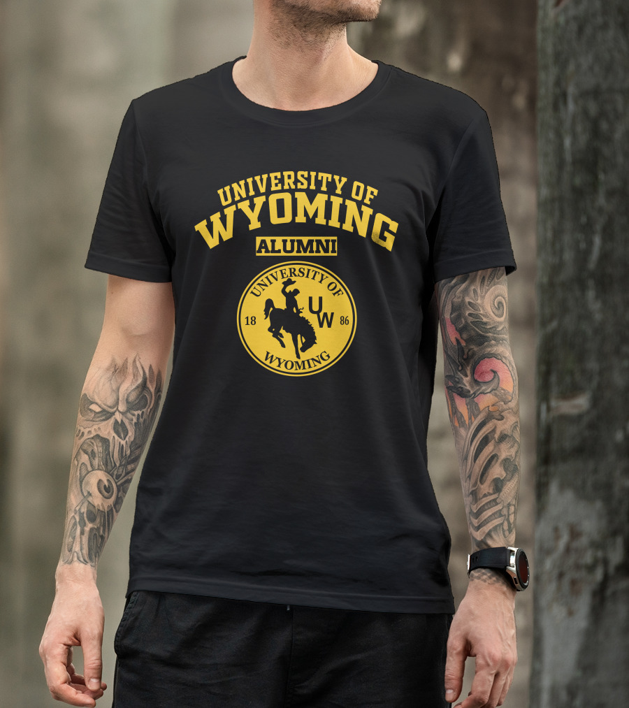 UNIVERSITY OF WYOMING ALUMNI 1886 UW T-Shirt