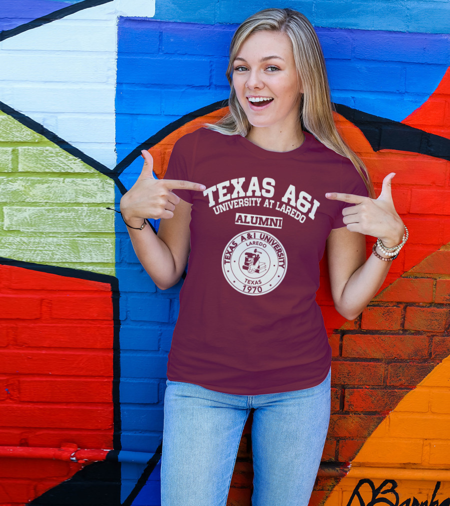Texas A&I University At Laredo Alumni 1970 T-Shirt