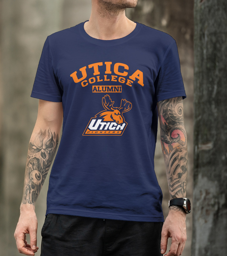 UTICA COLLEGE ALUMNI UTICA PIONEERS MOOSE T-Shirt