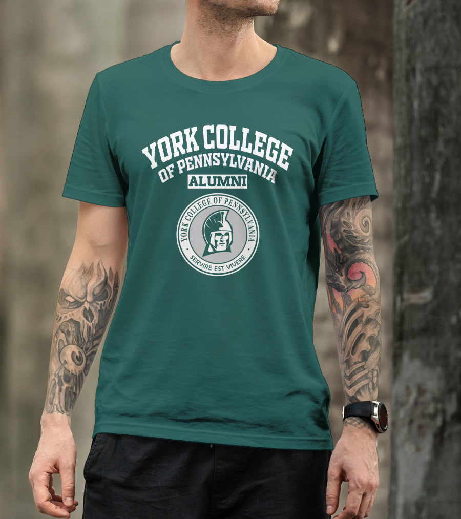 York College Of Pennsylvania Alumni Servire Est Vivere T-Shirt