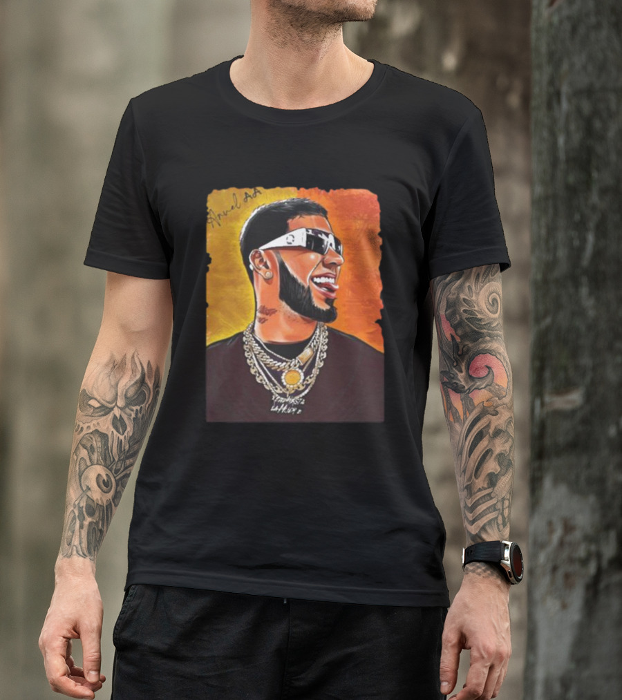 Anuel AA Vibrant Portrait With Signature And Chains T-Shirt