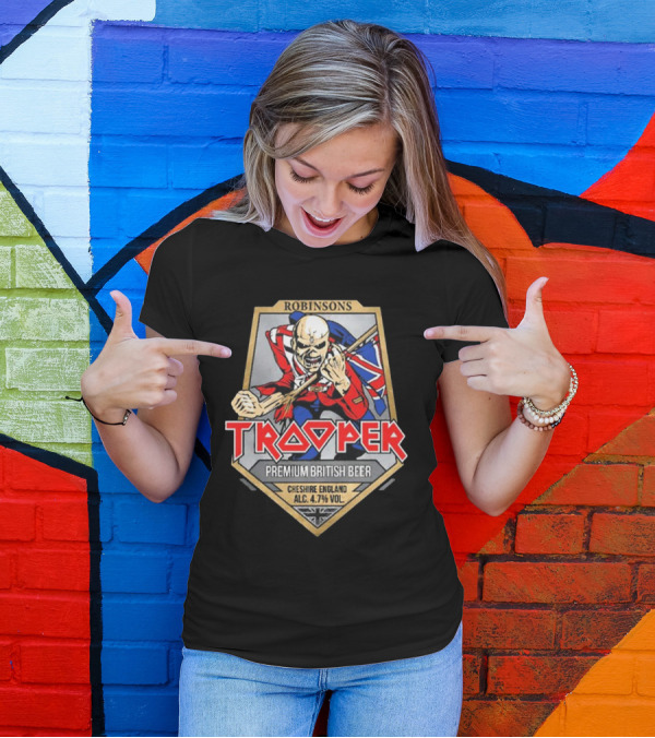 Robinsons Trooper Premium British Beer Cheshire England 4.7% Vol T-Shirt