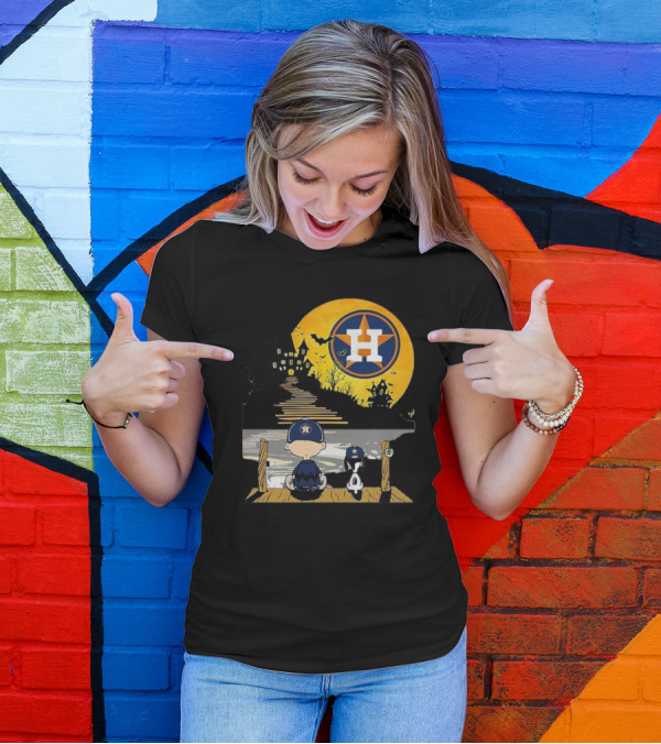 Snoopy Charlie Brown Houston Astros Halloween Moon Scene T-Shirt