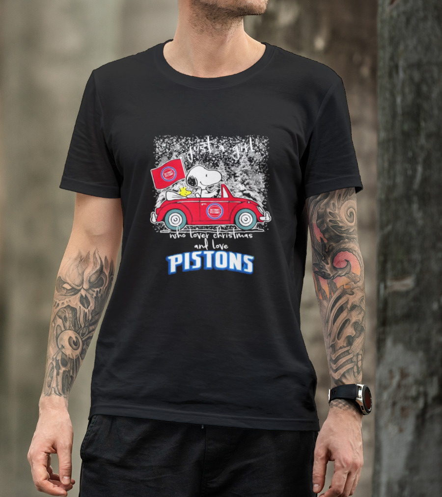 Snoopy And Woodstock Just A Girl Who Loves Christmas And Detroit Pistons T-Shirt