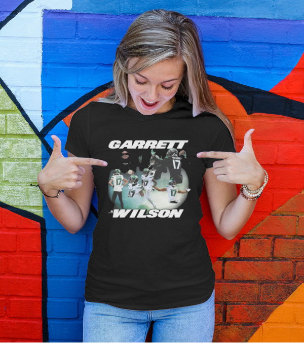 Garrett Wilson New York Jets Dynamic Football Action Montage T-Shirt