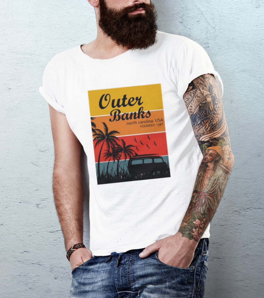Outer Banks North Carolina USA Founded 1587 Vintage Car Beach Palm Trees T-Shirt