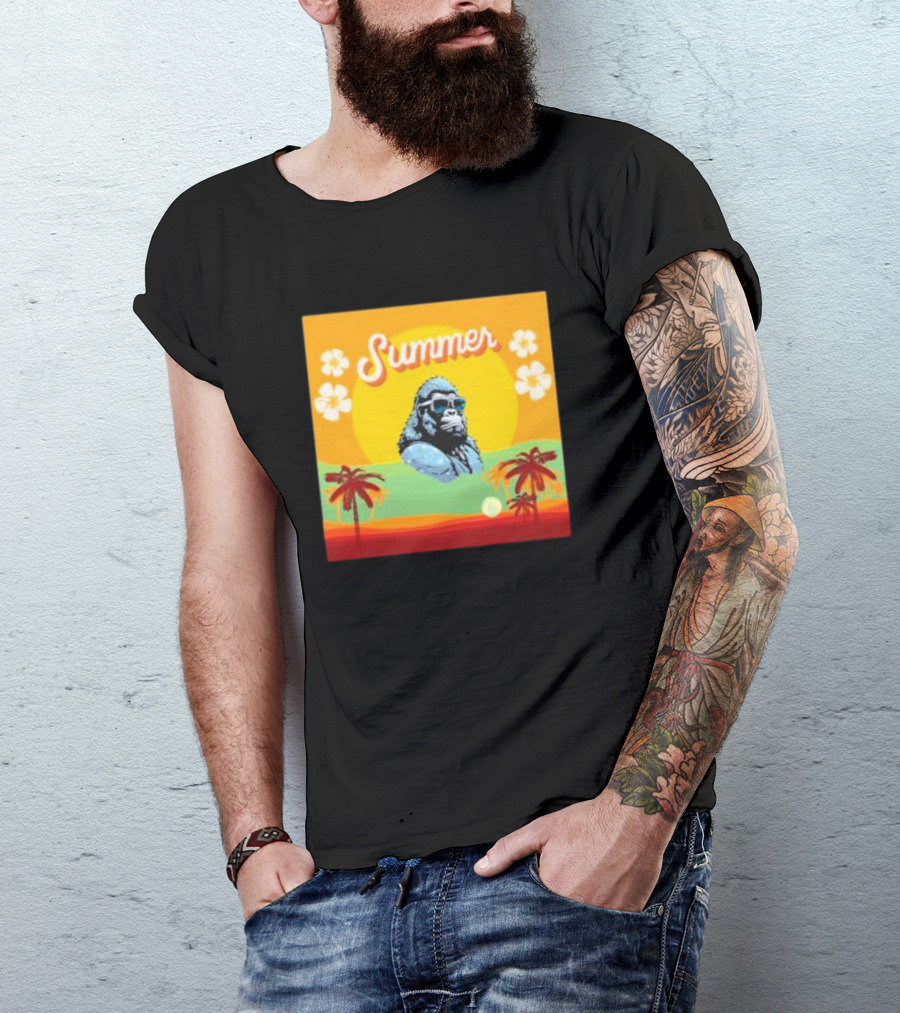 Summer Gorilla Beach Palm Trees Sun Vintage Retro T-Shirt