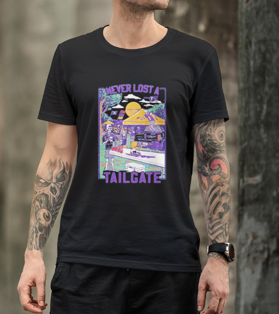 Never Lost A Tailgate Vintage Skeletons Under Yellow Tent With Sunset And Flags T-Shirt