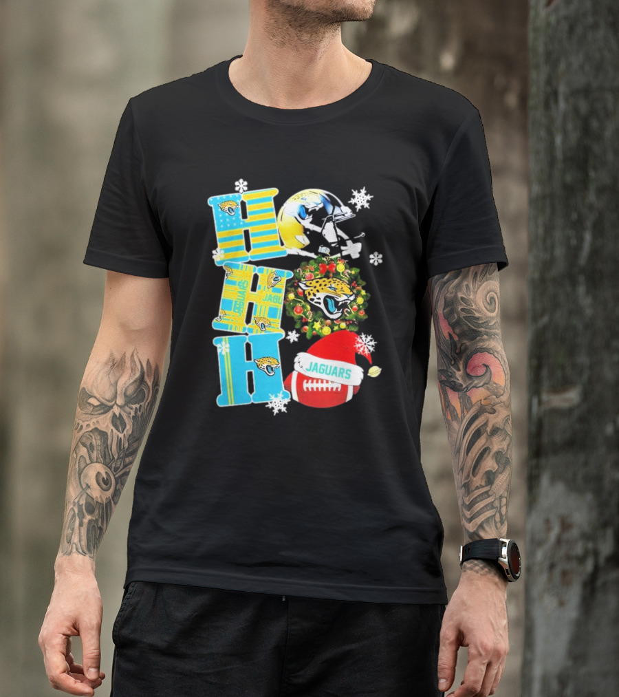 Jacksonville Jaguars Ho Ho Ho Merry Christmas Football Santa Hat Snowflakes Wreath T-Shirt