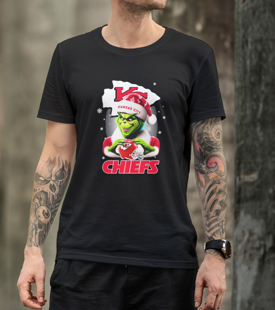 Kansas City Chiefs Grinch Santa Christmas T-Shirt